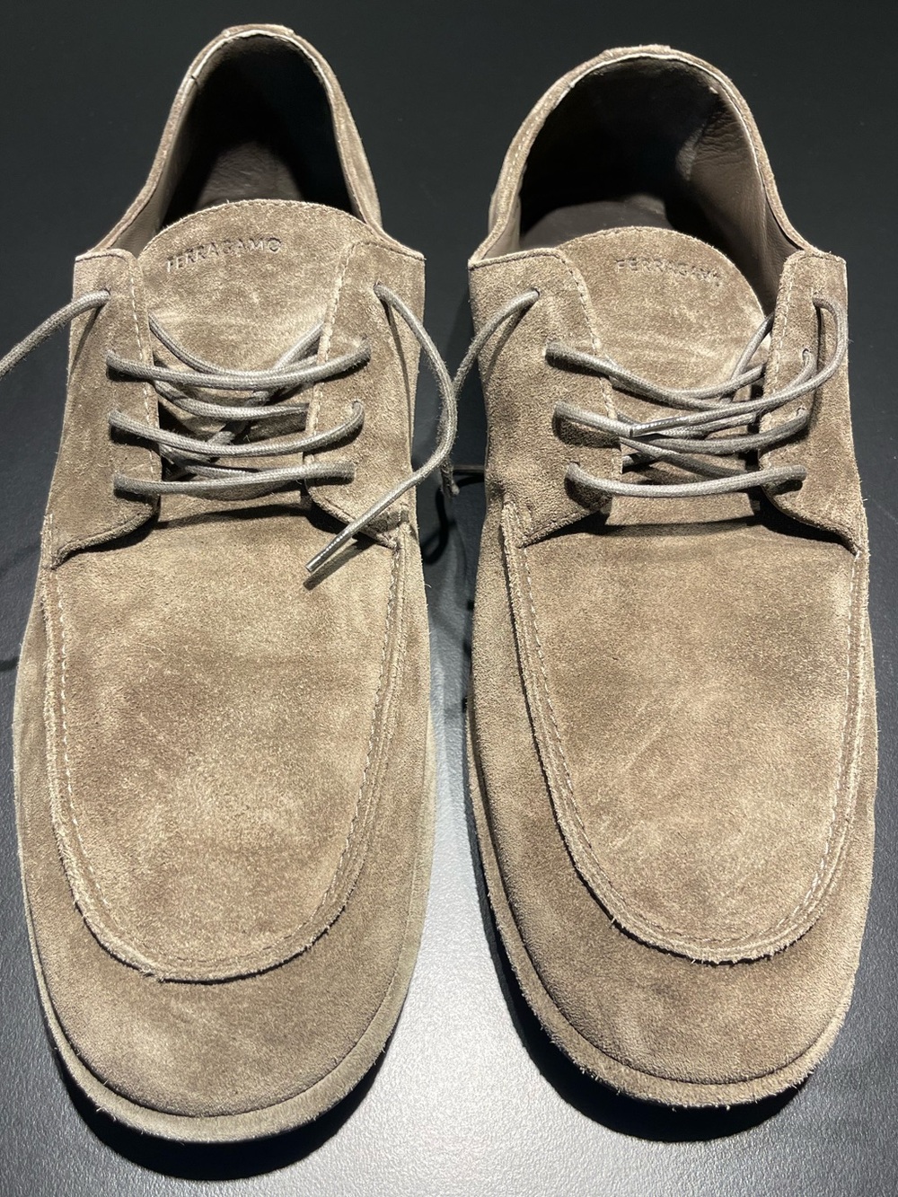 FERRAGAMO Men's Blade Suede Derby Shoes in Concrete Size 9.5